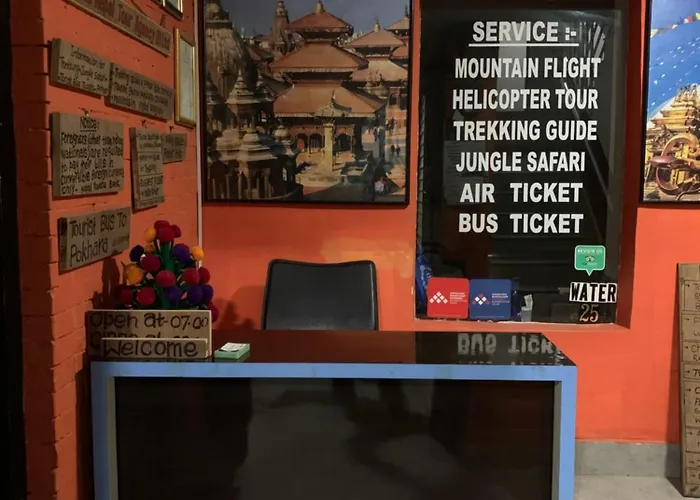 Royal Tourist House Near Tourist Bus Station In Thamel Couette-café