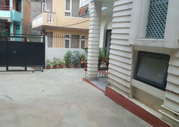 Royal Tourist House Near Tourist Bus Station In Thamel Katmandou