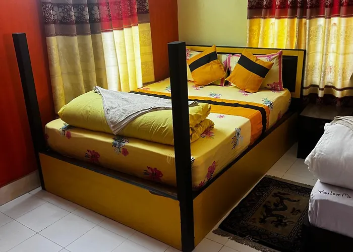Royal Tourist House Near Tourist Bus Station In Thamel Couette-café 3*